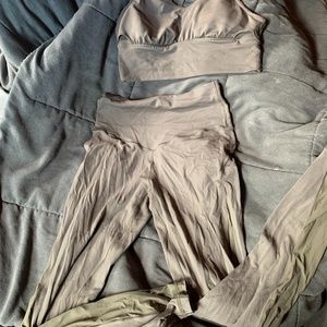 Xs padded sports bra with matching s leggings
